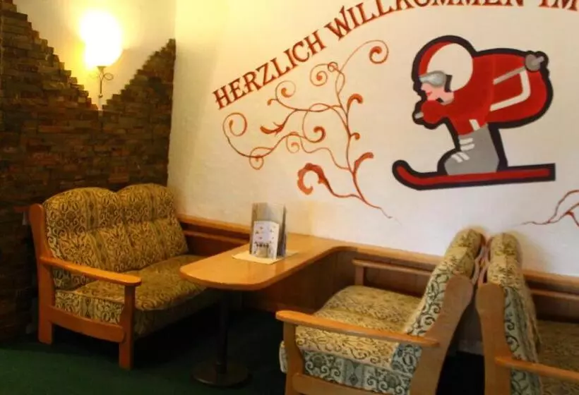 ホテル Lachtalhaus