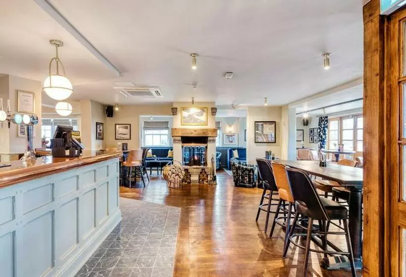 Hotelli The Hand & Sceptre By Innkeeper S Collection