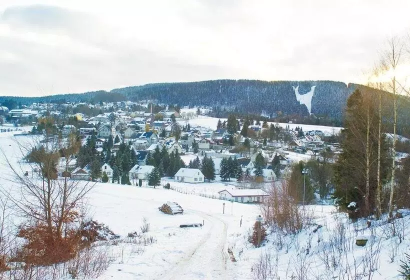 Hotelli Zum Schneekopf Garni