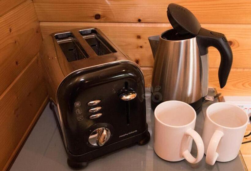 פנסיון Cypress Log Cabins Accommodation