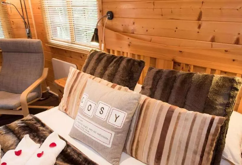 Majatalo Cypress Log Cabins Accommodation