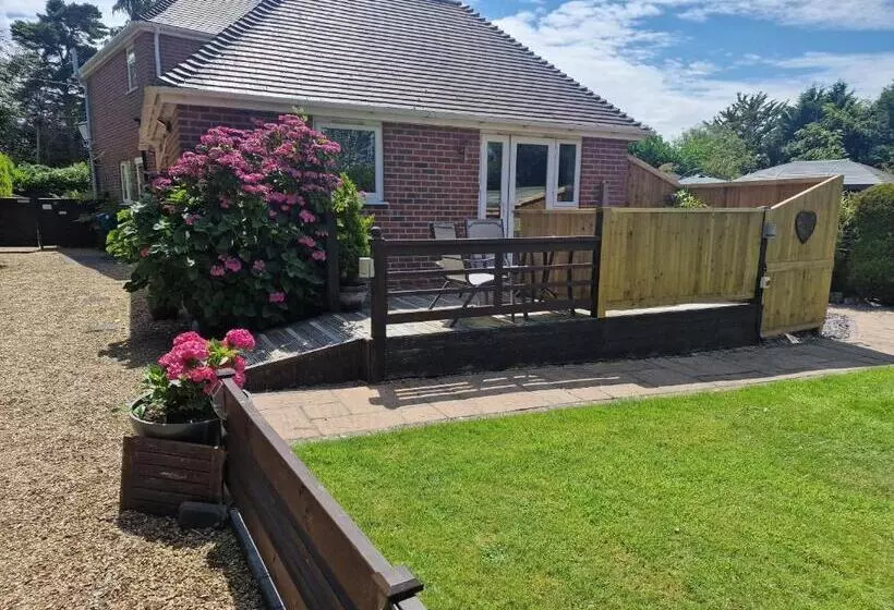 Majatalo Cypress Log Cabins Accommodation