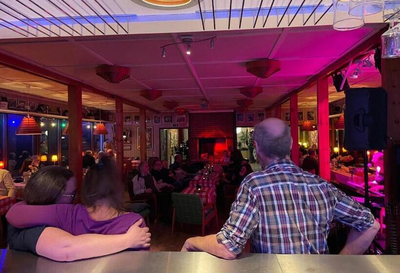 פנסיון Ekegården