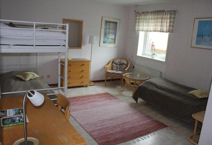 פנסיון Liljeholmen Herrgård Hostel