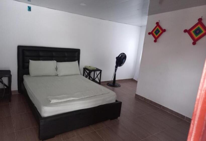 پانسیون Playa Arco Iris