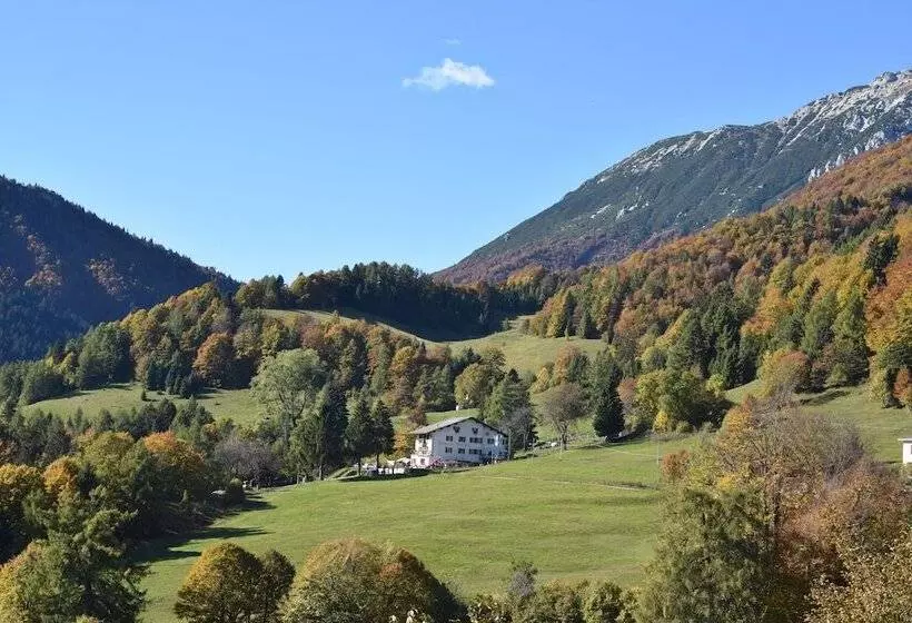 Majatalo Rifugio Monte Baldo