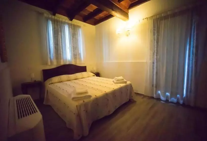 Villa La Lolliana