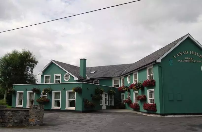 تختخواب و صبحانه Fanad House