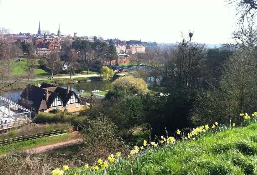 בית מלון כפרי Abbots Mead