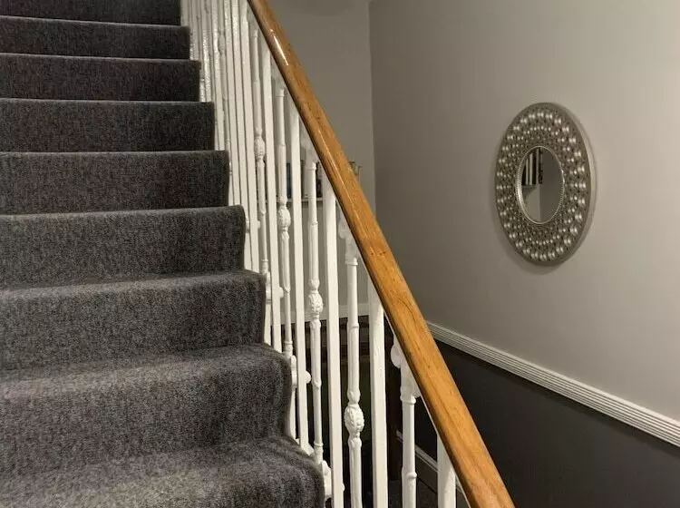 בית מלון כפרי Abbots Mead