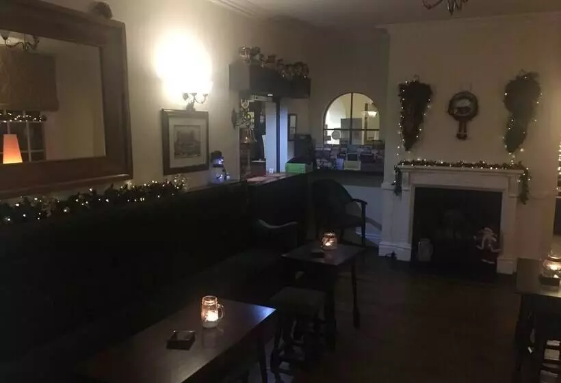 בית מלון כפרי Abbots Mead