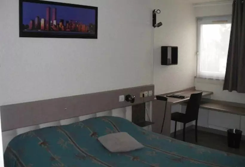 Отель Contact Hôtel Come Inn