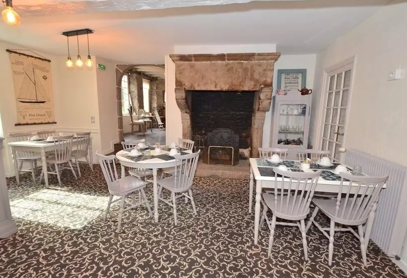 Отель Demeures & Châteaux Hôtel De La Porte Saint Malo