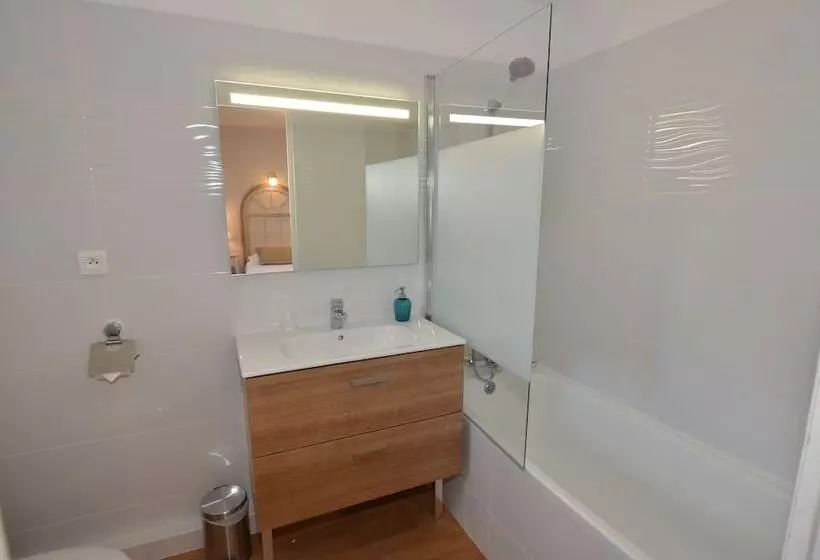 Отель Demeures & Châteaux Hôtel De La Porte Saint Malo