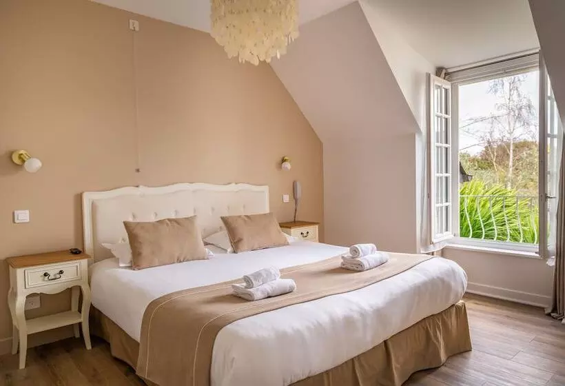 Отель Demeures & Châteaux Hôtel De La Porte Saint Malo