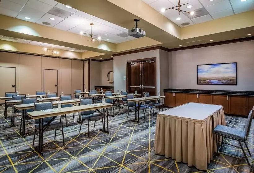 酒店 Holiday Inn   Gulfport Airport, An Ihg