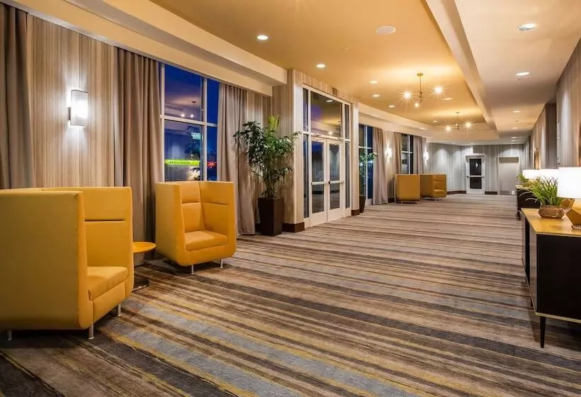 酒店 Holiday Inn   Gulfport Airport, An Ihg