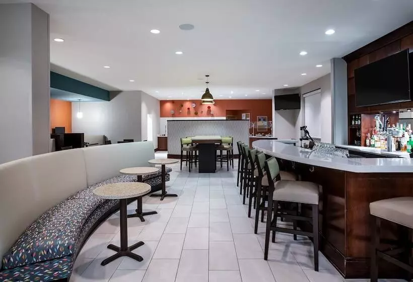 酒店 Holiday Inn   Gulfport Airport, An Ihg