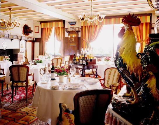 فندق Hostellerie Du Coq Hardi