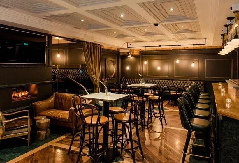 Killarney Plaza Hotel & Spa