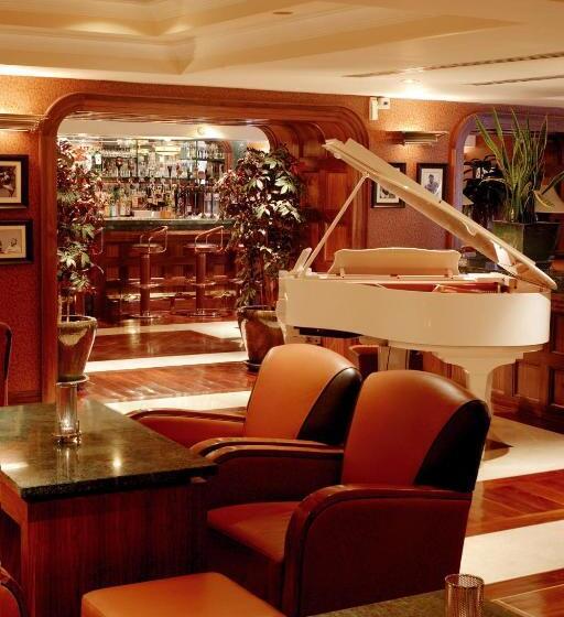 Killarney Plaza Hotel & Spa