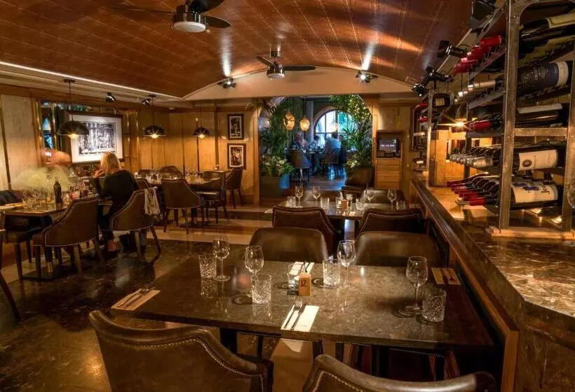 Killarney Plaza Hotel & Spa