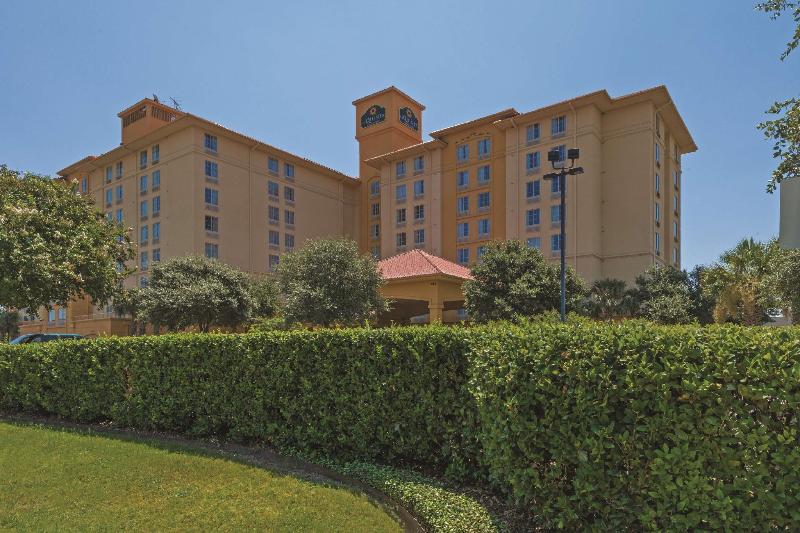 فندق La Quinta By Wyndham San Antonio Airport