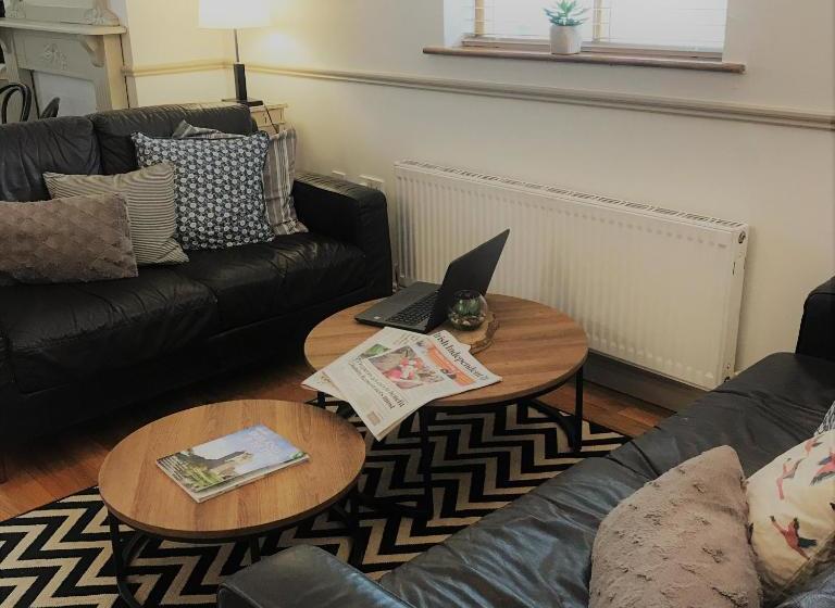 Отель Zuni Townhouse