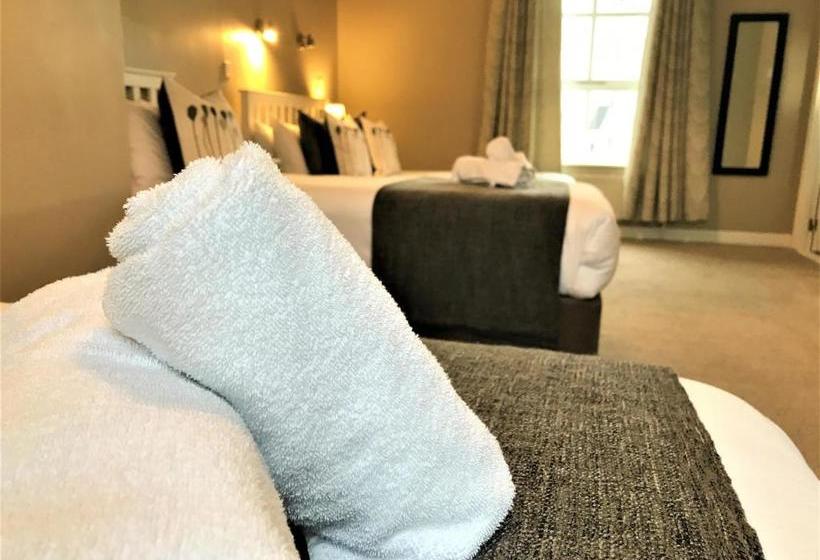 Отель Zuni Townhouse