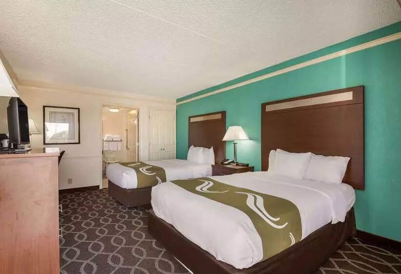 فندق Quality Inn Tulsa Central