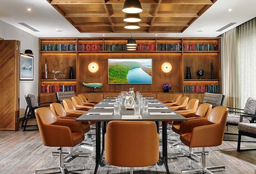 Отель Shannon Springs