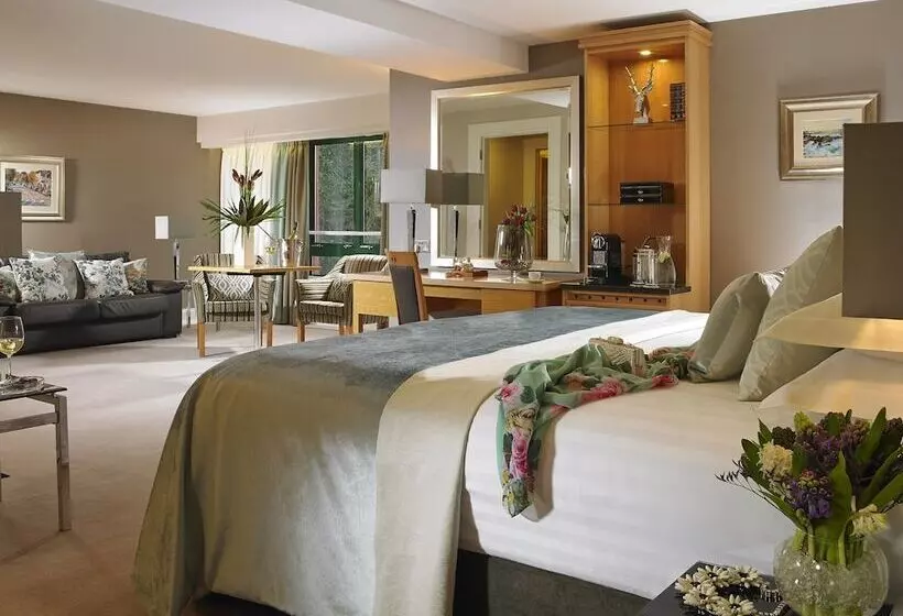 Отель Westport Coast