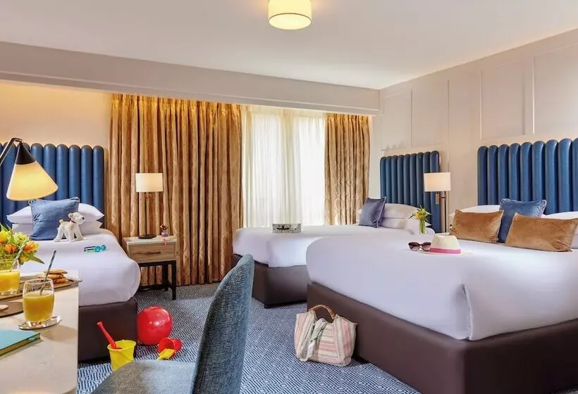 Отель Westport Coast