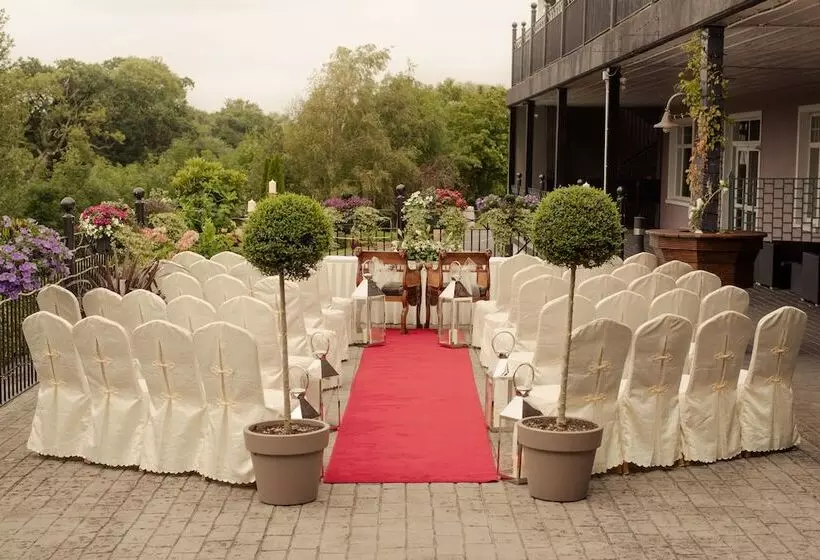 Woodford Dolmen Hotel Carlow