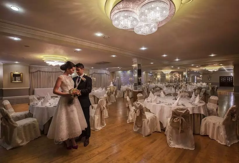 Woodford Dolmen Hotel Carlow