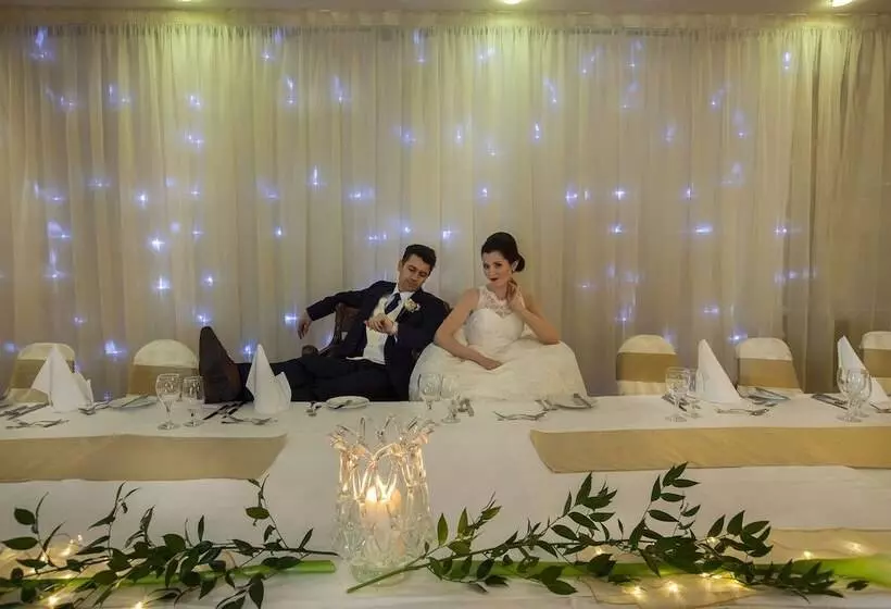 Woodford Dolmen Hotel Carlow