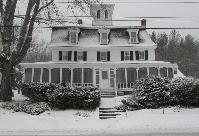 호스텔 Center Lovell Inn