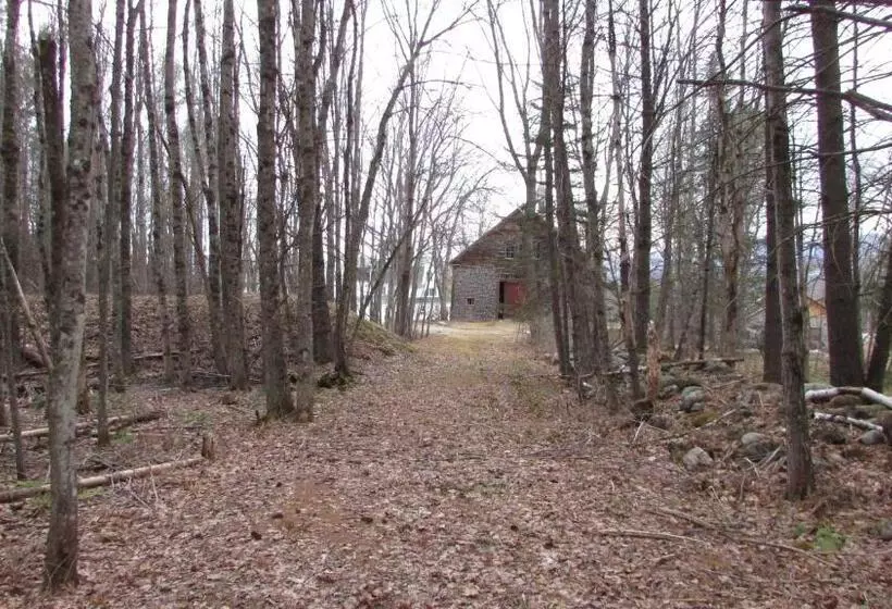 Retkeilymaja Center Lovell Inn