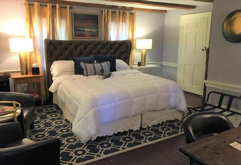 호스텔 Center Lovell Inn