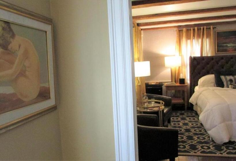 호스텔 Center Lovell Inn