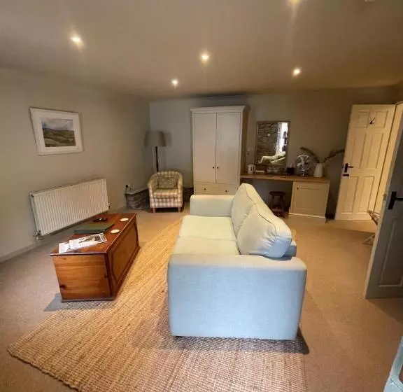 Retkeilymaja Riverside Inn, Aymestrey