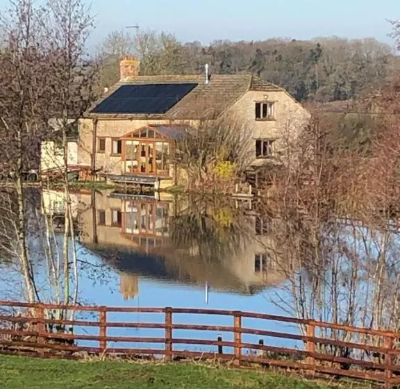 Aamiaismajoitus (B&B) Astwell Mill