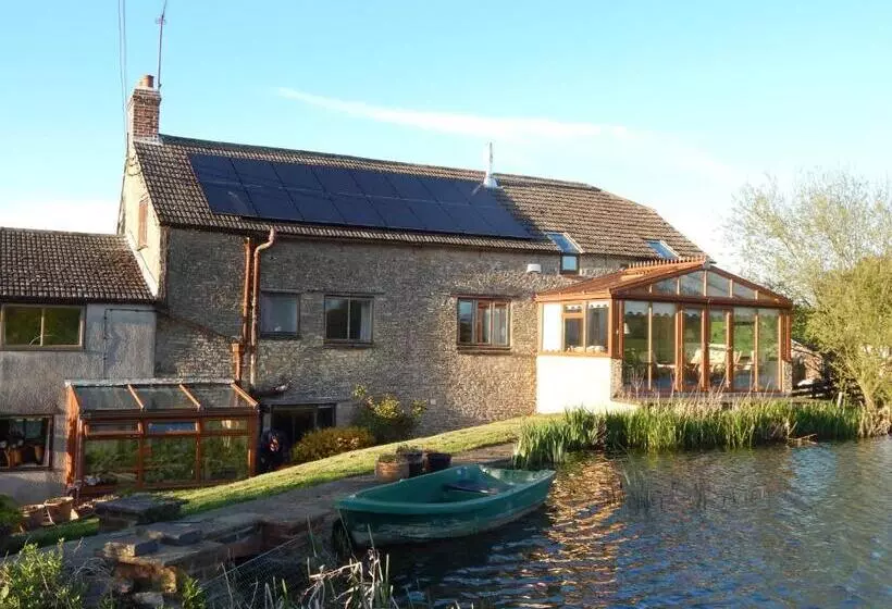 Aamiaismajoitus (B&B) Astwell Mill