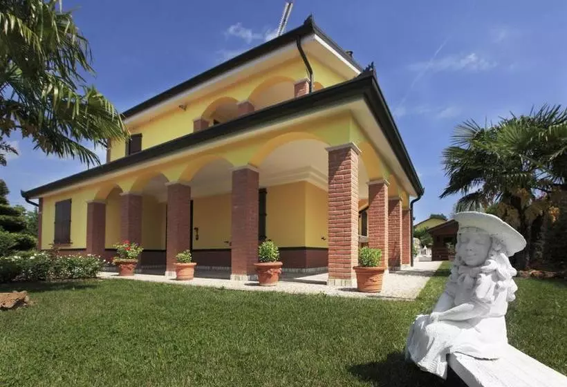 Aamiaismajoitus (B&B) Borgo Dei Sensi