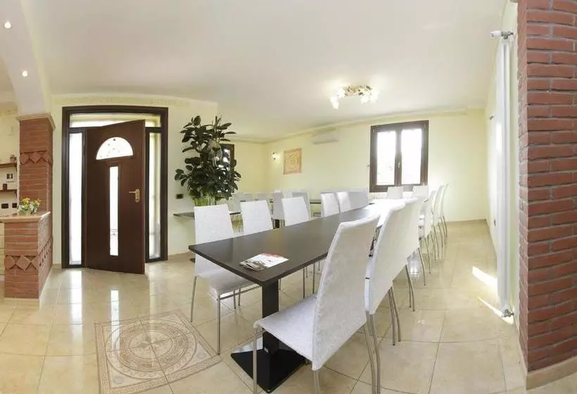 Aamiaismajoitus (B&B) Borgo Dei Sensi