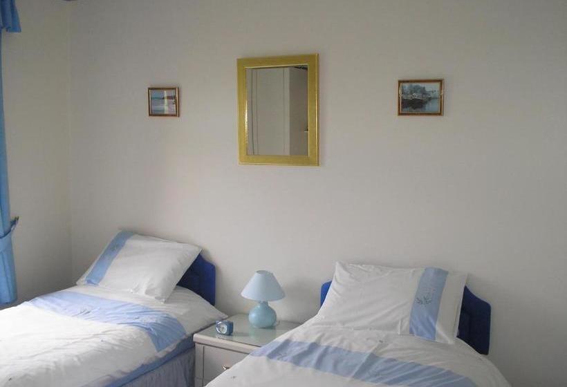 Aamiaismajoitus (B&B) East Brae Cottage