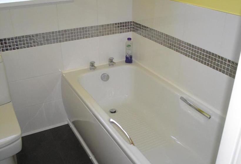 Aamiaismajoitus (B&B) East Brae Cottage