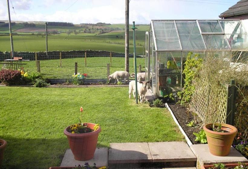 Aamiaismajoitus (B&B) East Brae Cottage