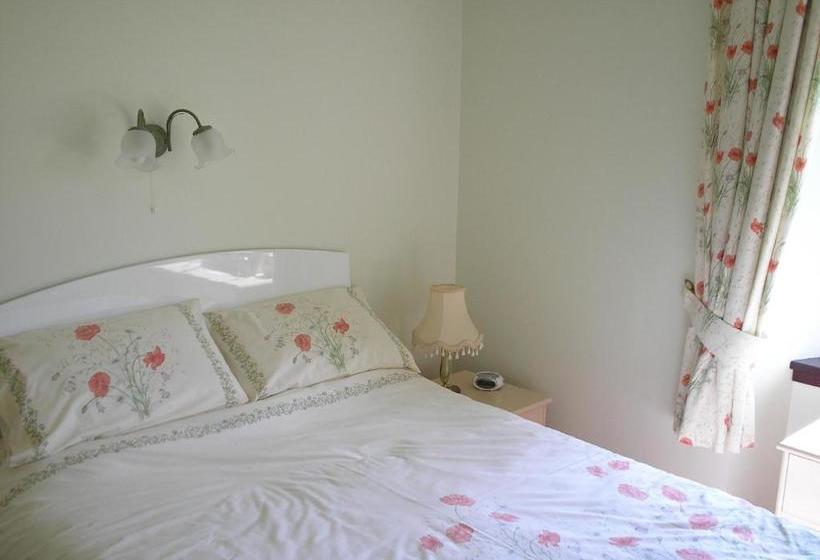 Aamiaismajoitus (B&B) East Brae Cottage