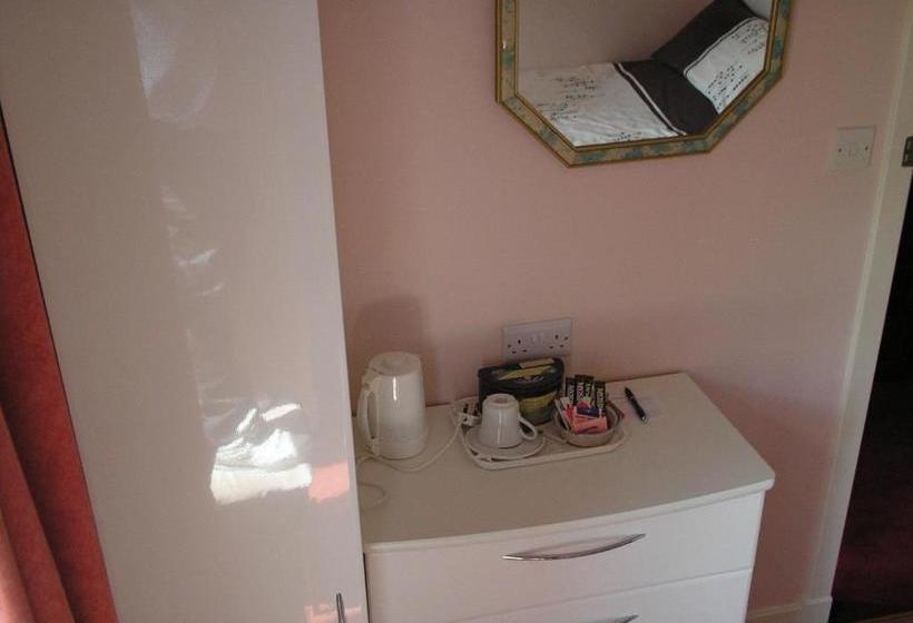 Aamiaismajoitus (B&B) East Brae Cottage